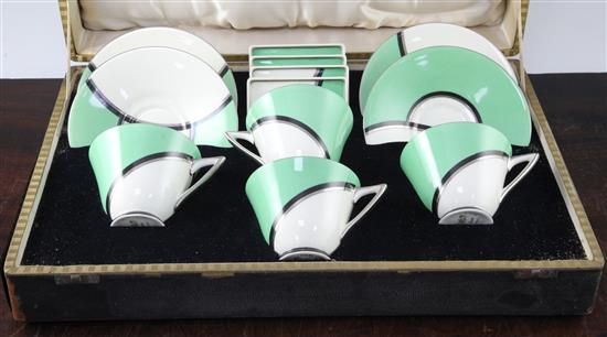 A cased Royal Doulton Art Deco Deluxe pattern twelve piece teaset, width 42cm